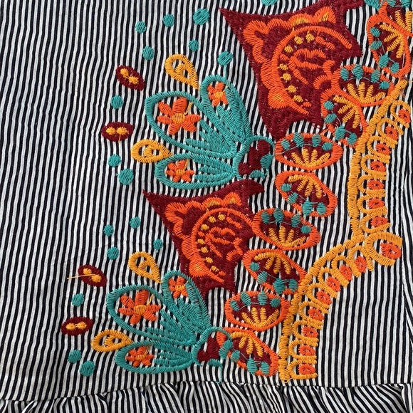 V-Neck Halter Embroidered Dress - Picture 6 of 8